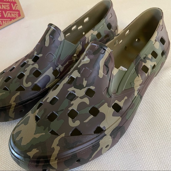 Vans Trek Slip-On CAMO US Men's 12 Waterproof - Picture 2 of 8